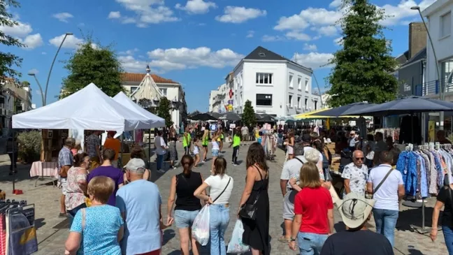 La grande braderie de l'été Retrouvez la grande braderie dans les rues du centre-ville de Challans.